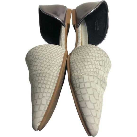 CHINESE LAUNDRY Light Gray Snake Pattern Pointed Flats - Picture 5 of 11